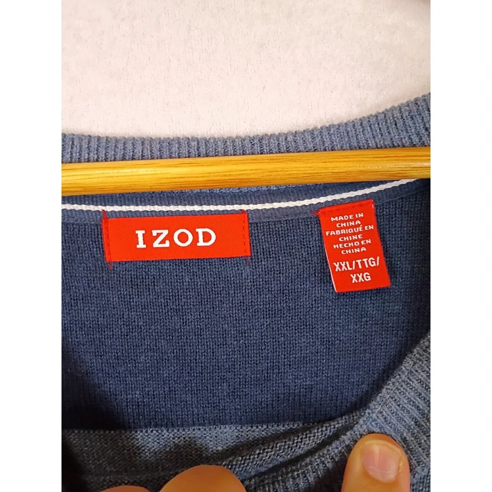 Classic Preppy IZOD Mens XXL Blue V-Neck Long Sleeve Knit Logo Sweater